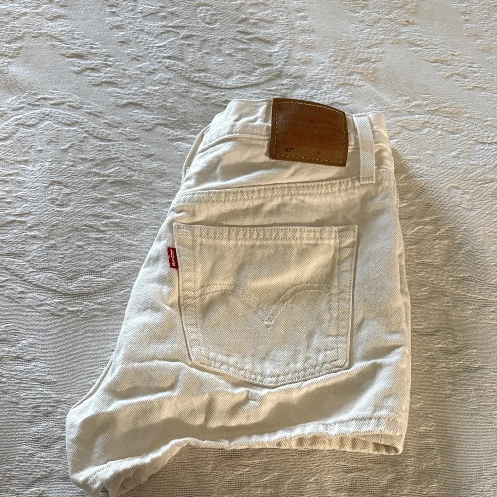 Levis 🙋🏻‍♀️5 star